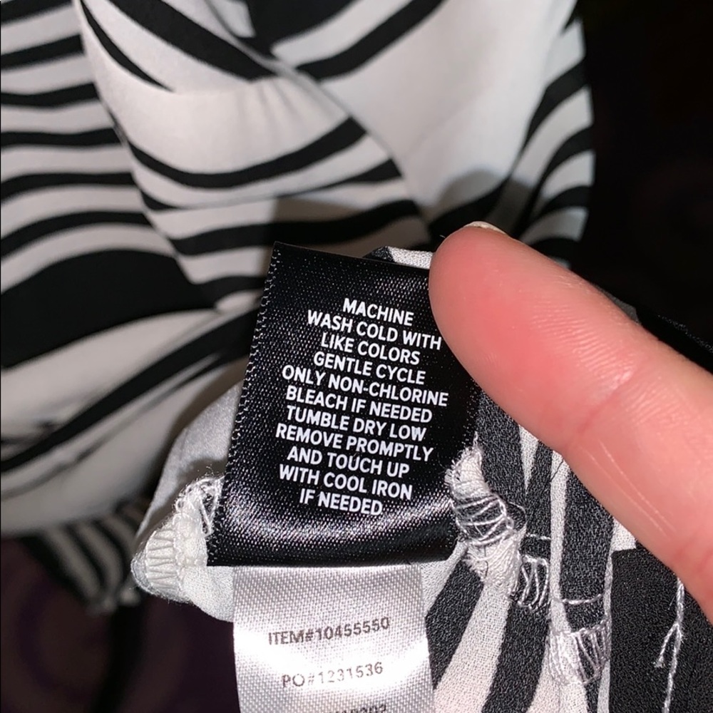 TORRID black and white striped pocket tank top - Picture 7 of 7